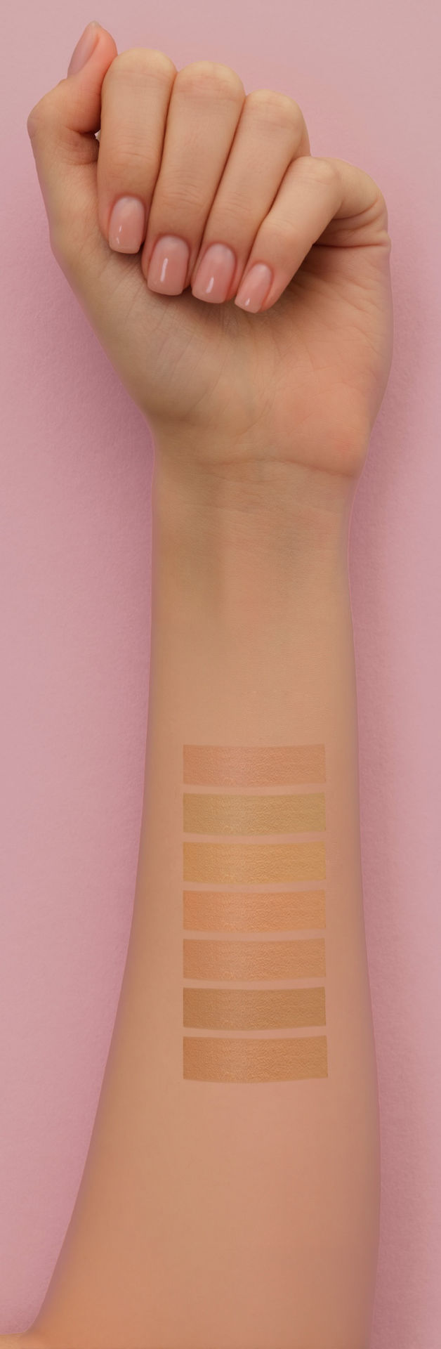 کرم پودر مرطوب کننده رنگی فلورمار غنی شده با آلوئه ورا Tinted Moisturizer Tinted Moisturizer