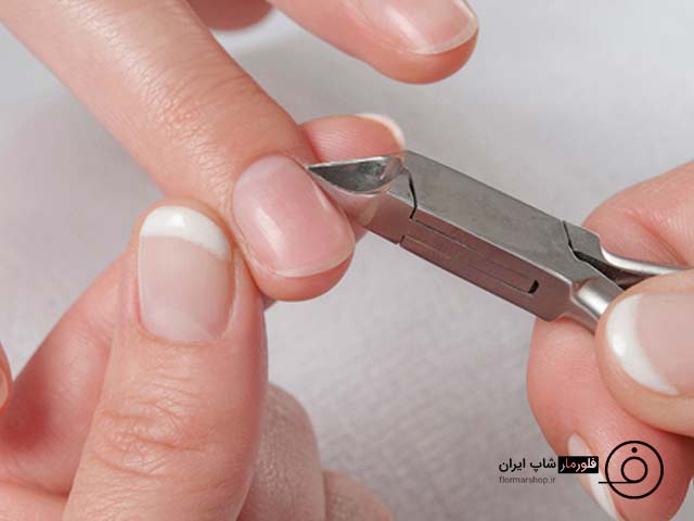 ناخن‌های خود را کوتاه کنید